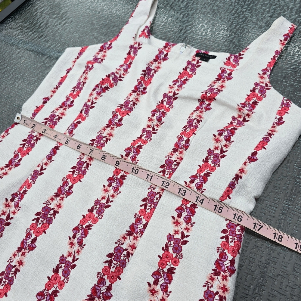 Ann Taylor Floral Square Neck Sheath Dress, size 8, EUC - Picture 11 of 13